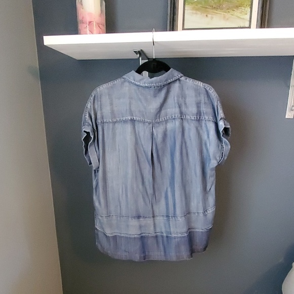 NWT blue denim button up shirt - Picture 4 of 4